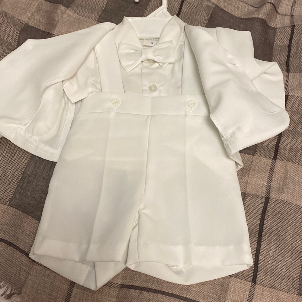 NWOT Lito 3 piece christening outfit size small